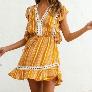 NWOT Boho yellow and white dress